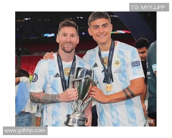 足球界最无厘头球星盘点笑点与争议并存的另类天才