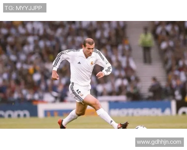 近年来风头无两的足球巨星们：他们的巅峰表现与球场传奇回顾